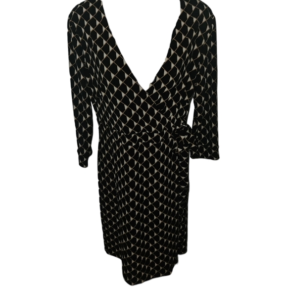 Tommy Hilfiger Geometric 3/4 Sleeve Crossover Tie Side Zip Dress - Picture 1 of 4